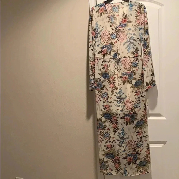 GIanni Bini Maxi DressWhite Floral Bohemian Boho - Picture 2 of 9